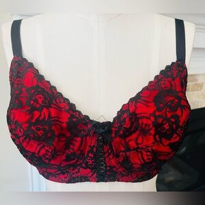 Solange red & black lace underwire bra size 40D EUC